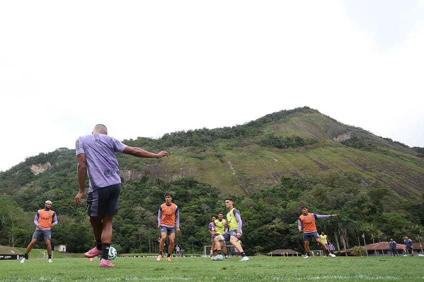 Botafogo em treino no CT Lonier (Foto: Vítor Silva/Botafogo)