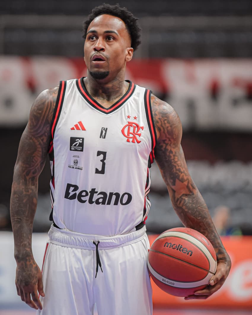 Dee Bost foi o cestinha da partida entre Flamengo x Fortaleza no NBB (Foto: Paula Reis / Flamengo)