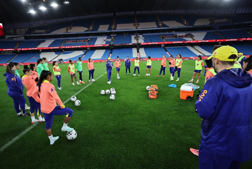 Treino da Seleção Brasileira em Manchester. (Foto: Livia Villas Boas / CBF)