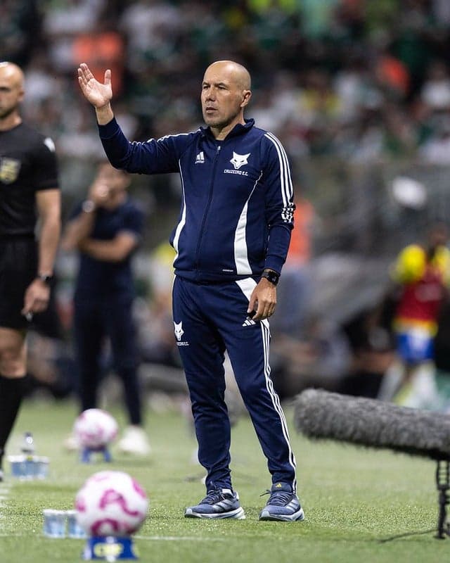 Técnico Leonardo Jardim, do Cruzeiro (Foto: Caíque Coufal/Cruzeiro