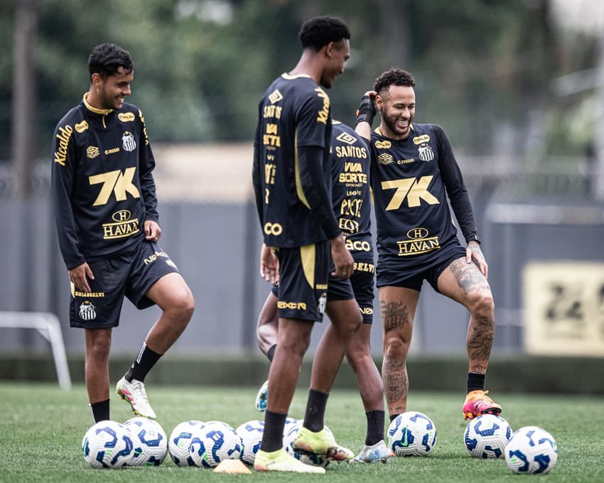 Neymar durante treino do Santos no CT Rei Pelé (Foto: Divulgação Santos)