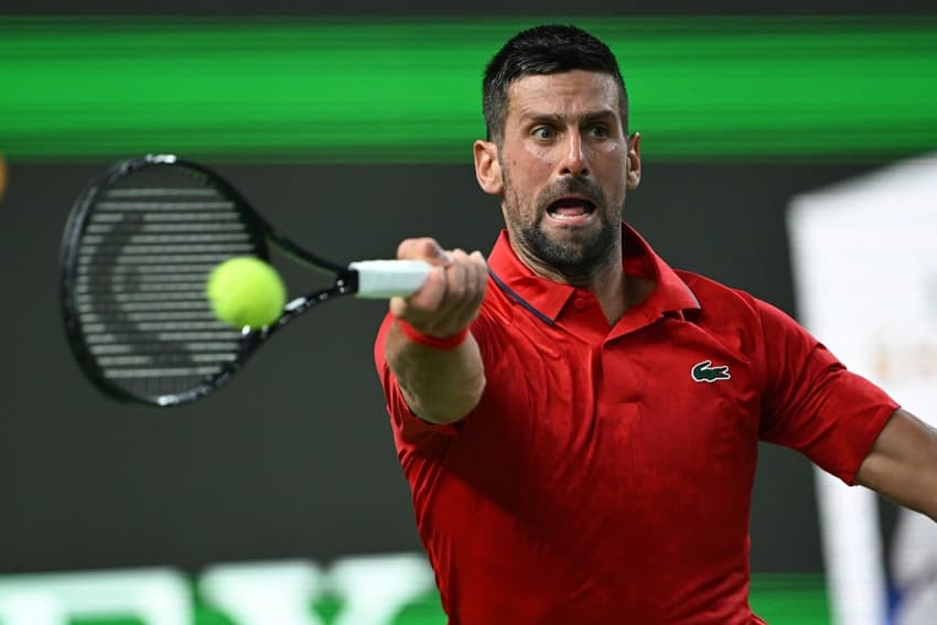 O sérvio Novak Djokovic na vitória sobre o croata Marin Cilic em Xangai (Foto: Jade GAO / AFP)