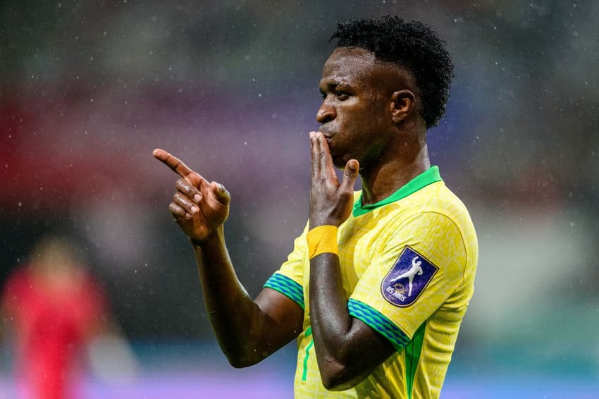 Vini Jr comemora gol do Brasil contra Coreia do Sul (ANTHONY WALLACE / AFP)