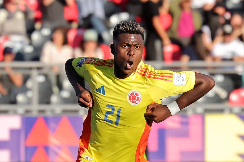 Atacante Néiser Villarreal comemora gol da Colômbia no Mundial Sul-20 (Foto: Javier Torres/AFP)