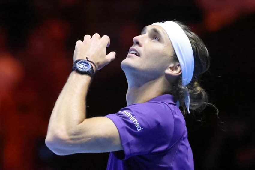 O alemão Alexander Zverev na derrota para o americano Taylor Fritz no Six Kings Slam (Foto: Fayez NURELDINE / AFP)