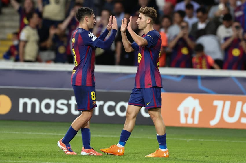 Com três gols de Fermín López, o Barcelona venceu o Olympiacos na Champions League (Foto: MANAURE QUINTERO / AFP)