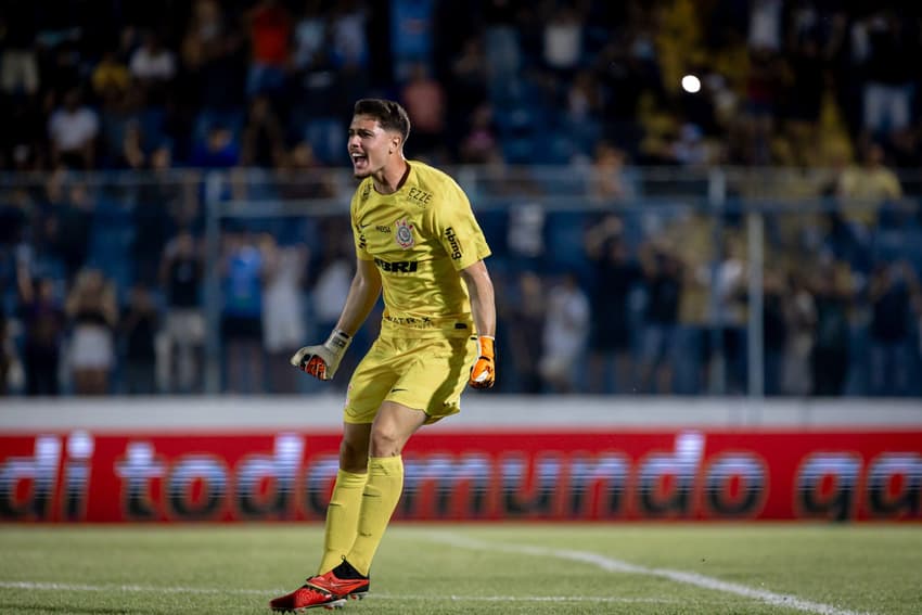 Goleiro foi titular do Corinthians na campanha do título da Copa São Paulo de Futebol Júnior de 2024 (Foto: Leonardo Lima/AGIF)