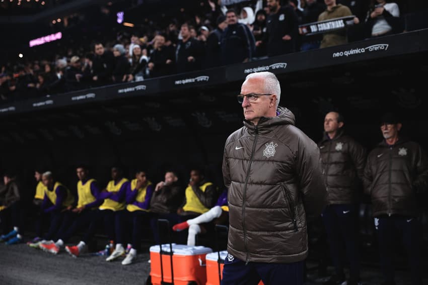 Dorival, técnico do Corinthians (Foto: Ettore Chiereguini/AGIF)