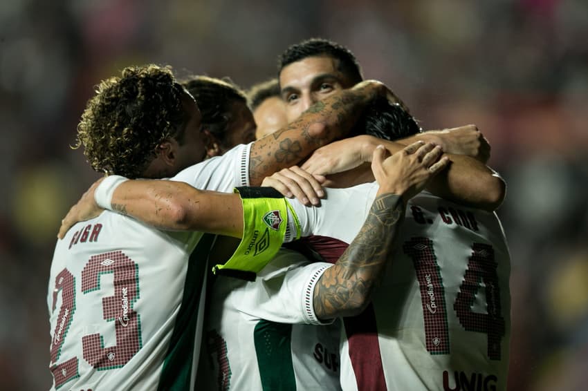 Fluminense comemora gol de Lucho Acosta diante do Sport (Foto: Marlon Costa/AGIF)