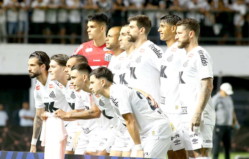 Santos está próximo à zona perigosa da competição (Foto: Mauricio De Souza/AGIF)