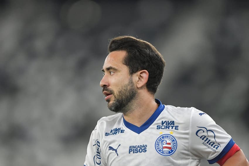 Éverton Ribeiro, camisa   do Bahia (Foto: Thiago Ribeiro/AGIF)