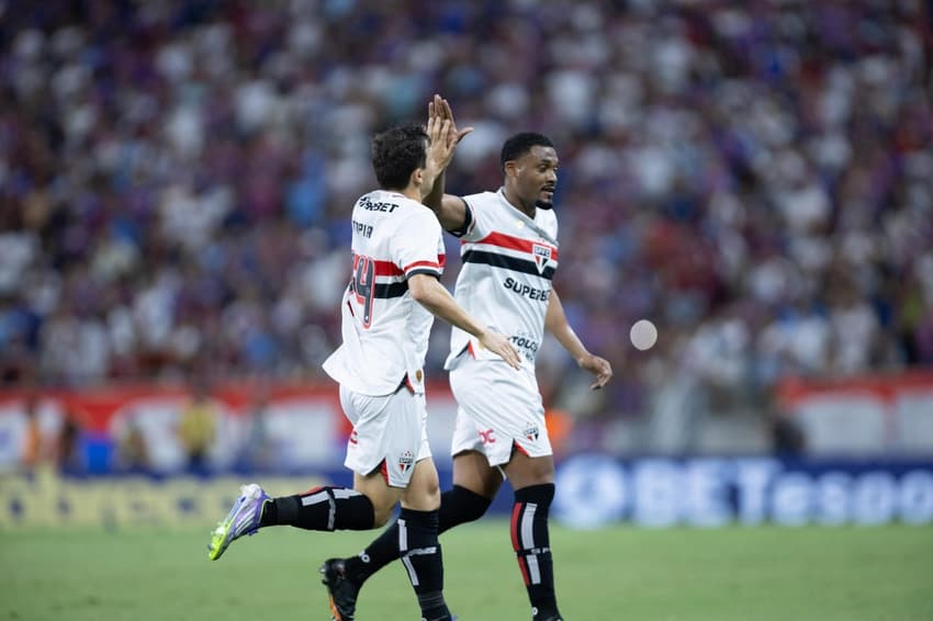Tapia gol