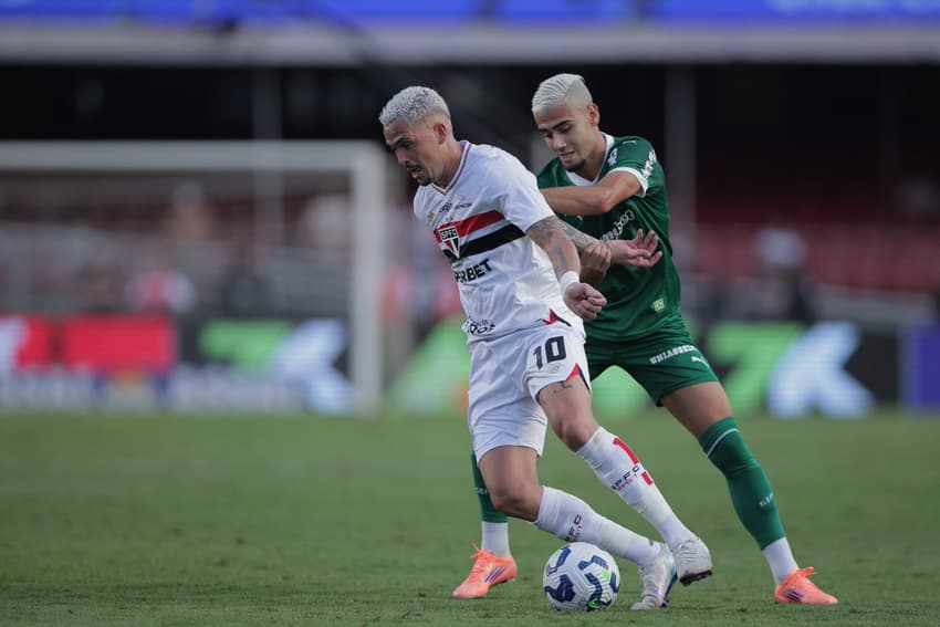 Vitória contra o São Paulo deu liderança temporária ao Palmeiras (Foto: Ettore Chiereguini/AGIF)