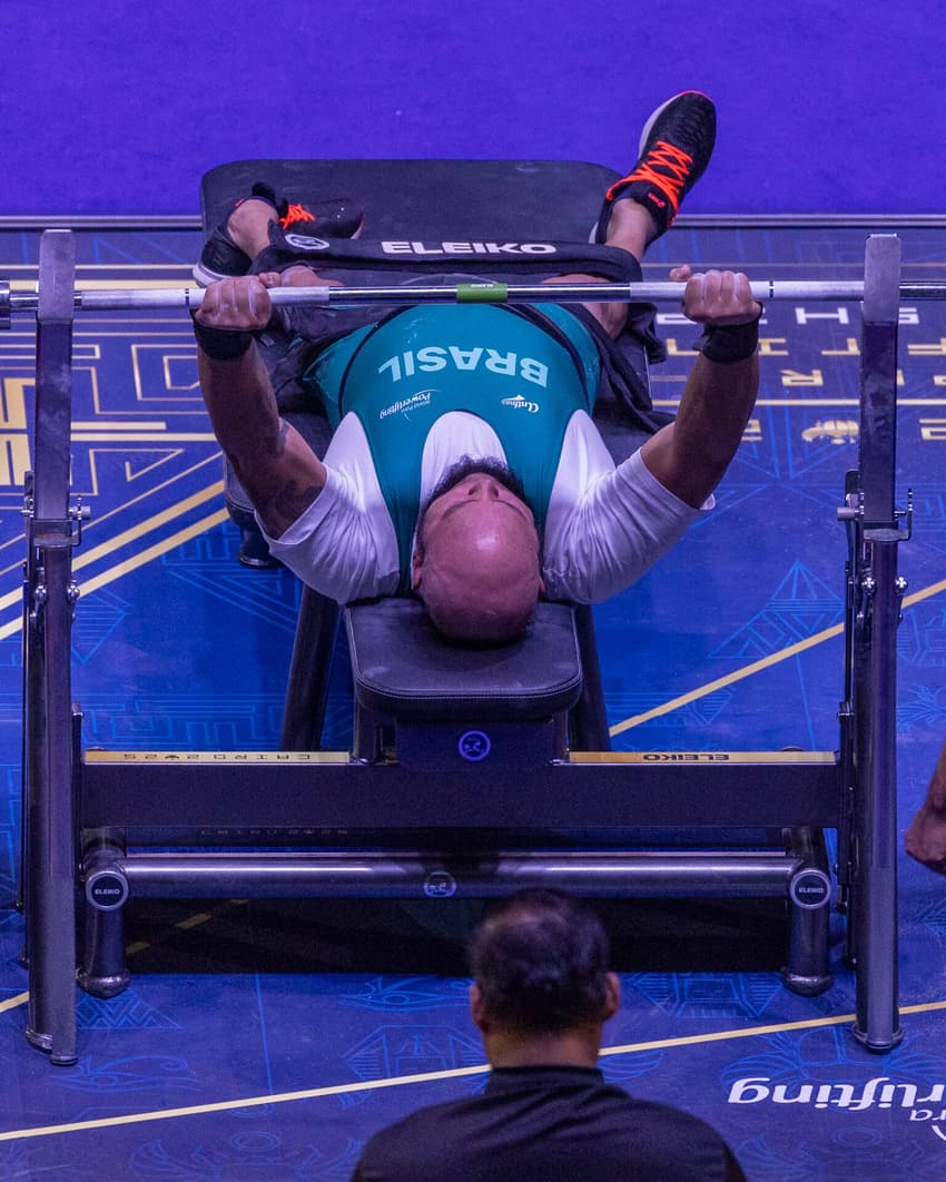 Ailton Souza consegue melhor marca da carreira no Mundial de halterofilismo paralímpico (Foto: Alessandra Cabral/ CPB)