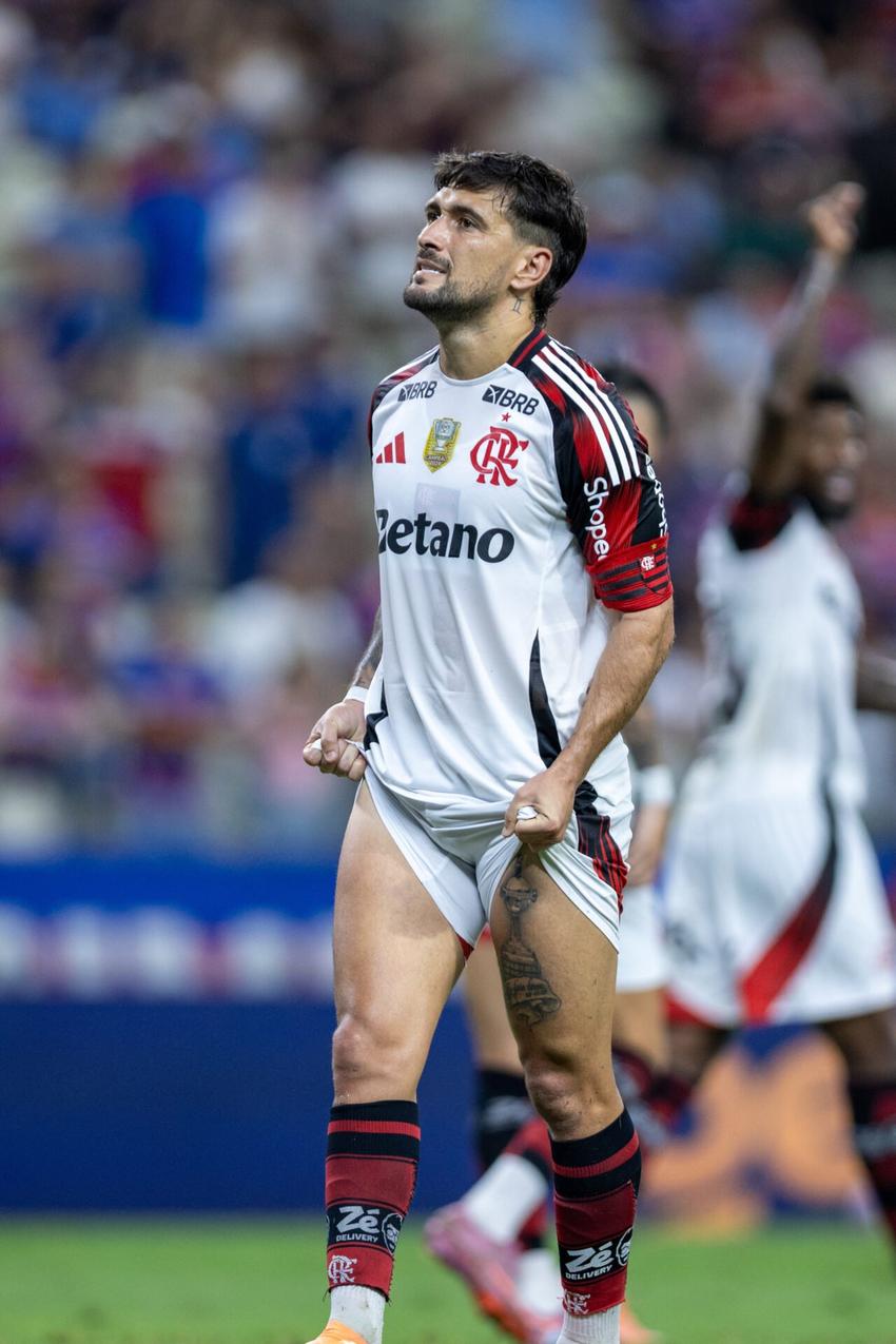 Arrascaeta Flamengo Fortaleza