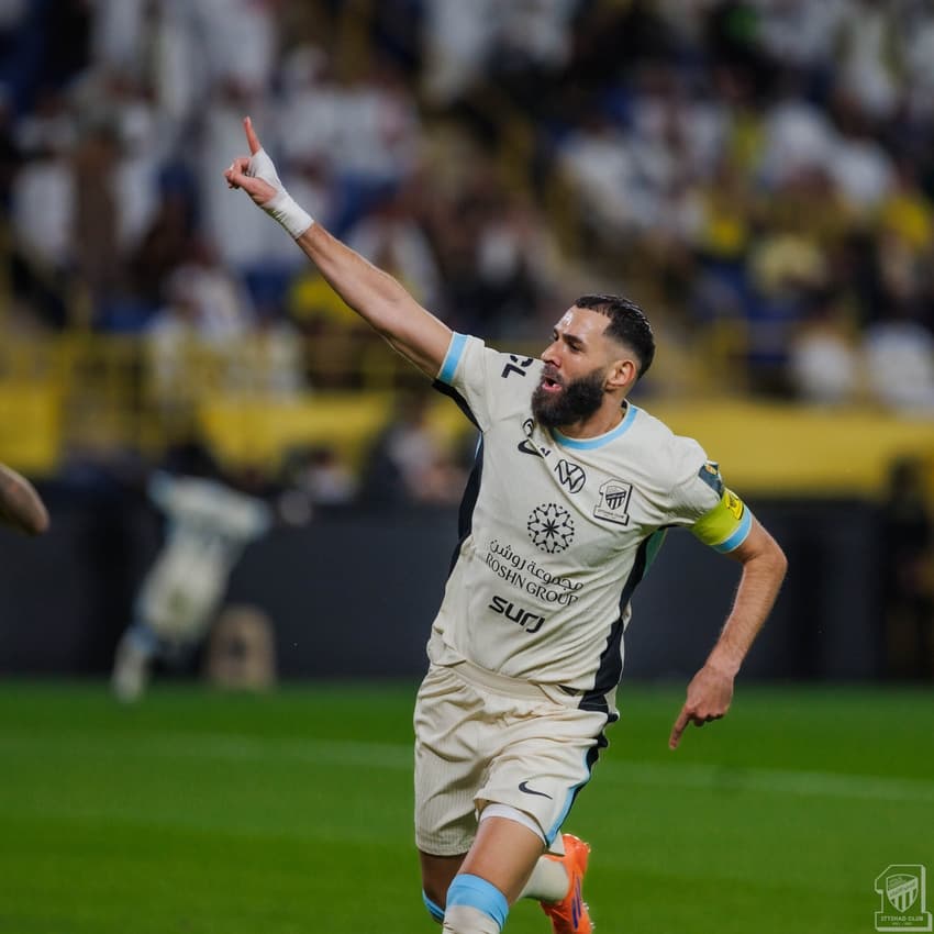 Benzema abriu o placar na vitória do Al-Ittihad sobre o Al-Nassr de Cristiano Ronaldo (Foto: Divulgação/Al-Ittihad)