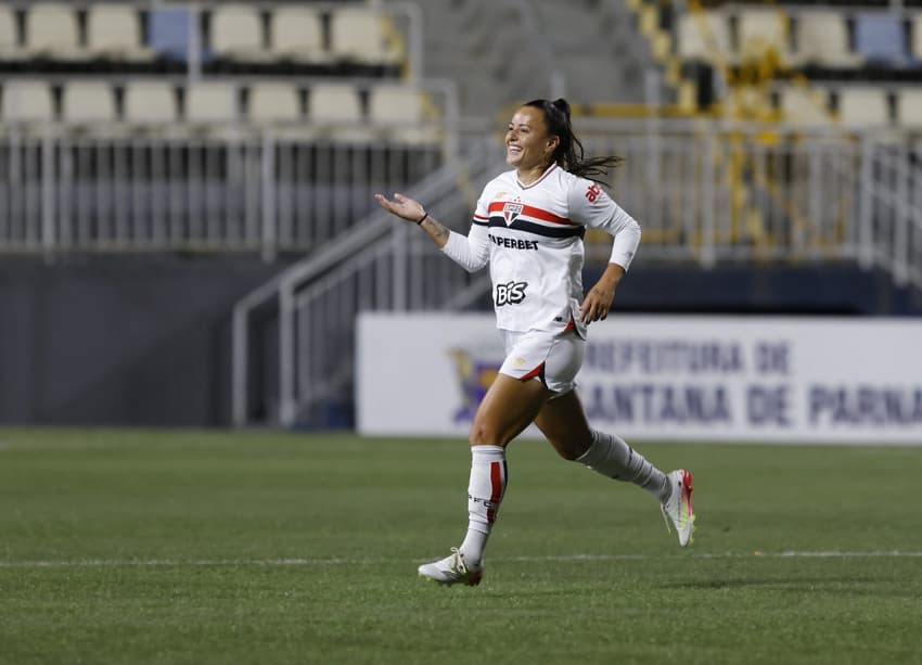 Camilinha lidera o São Paulo em sua estreia na Libertadores Feminina