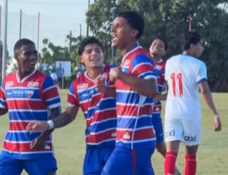 Jogadores do Fortaleza comemoram gol contra o Bahia (Foto: reprodução)