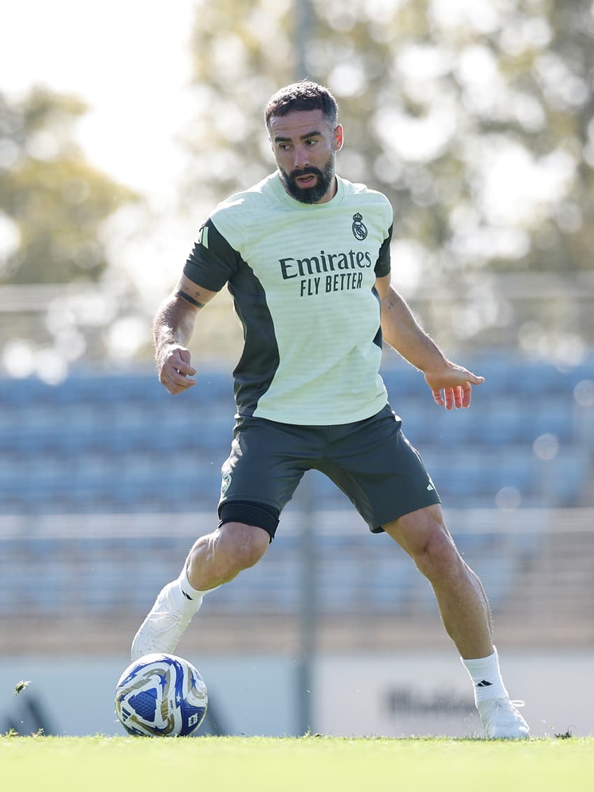 Carvajal em treinamento com o Real Madrid (Foto: Reprodução/X)