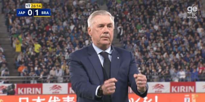 Confira a reação de Carlo Ancelotti com o gol de Paulo Henrique