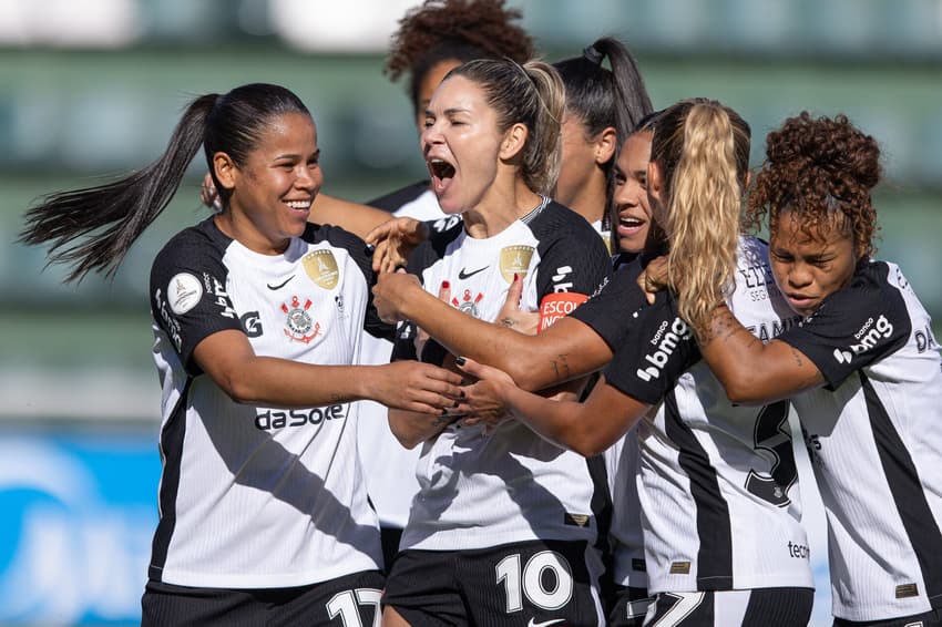 Jogadoras do Corinthians comemoram gol pela Libertadores Feminina (Foto: Staff Images Woman/Conmebol)