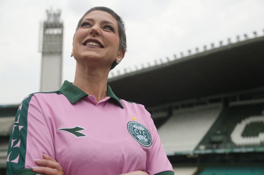 Coritiba camisa Outubro Rosa 2025