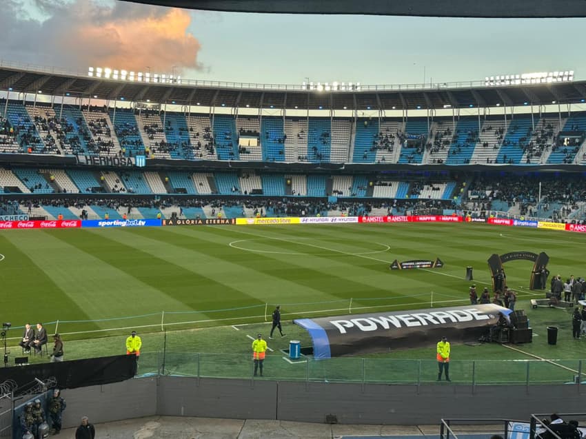 Estádio El Cilindro recebe a semifinal entre Racing e Flamengo, pela Libertadores (Foto: Lucas Bayer/Lance!)