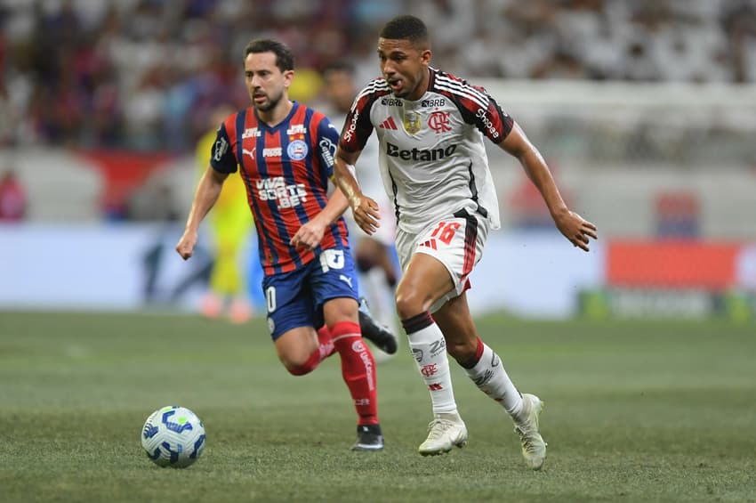 Everton Ribeiro Samuel Lino Bahia Flamengo