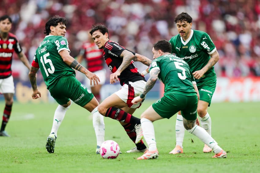 O Palmeiras levou a pior no último confronto direto (Foto: GIlvan de Souza/Flamengo)<br><br>