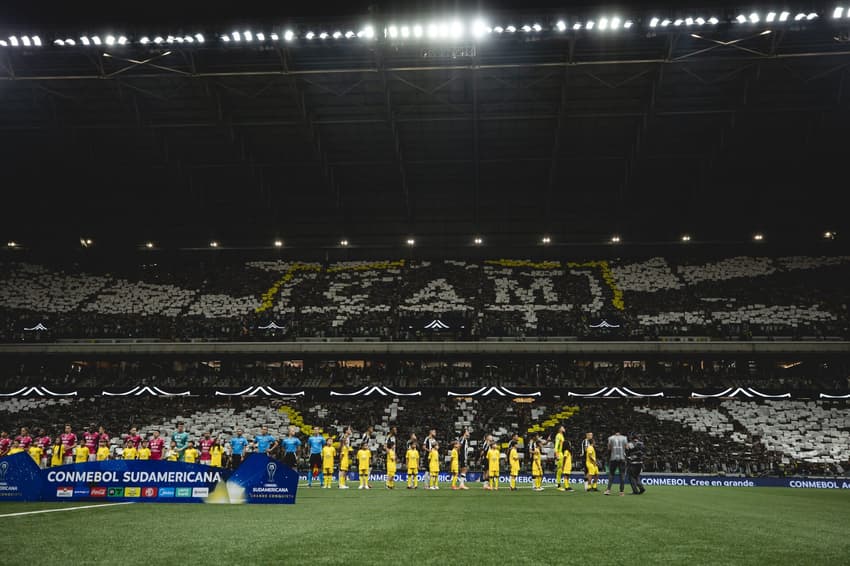 Galo tem dois suspensos contra o Inter (Foto: Pedro Souza / Atlético)