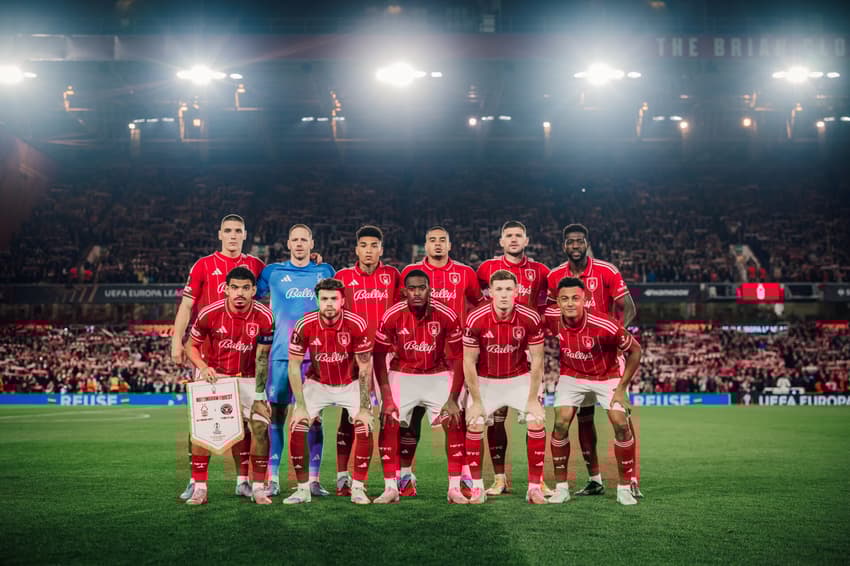 Igor Jesus foi titular do Nottingham Forest contra o Midtjylland, pela Europa League