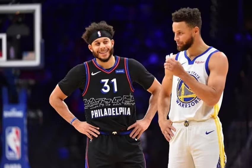 Irmãos Seth e Stephen Curry em ação na NBA
