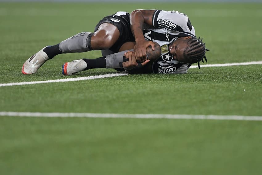 Botafogo desfalque Brasileirão
