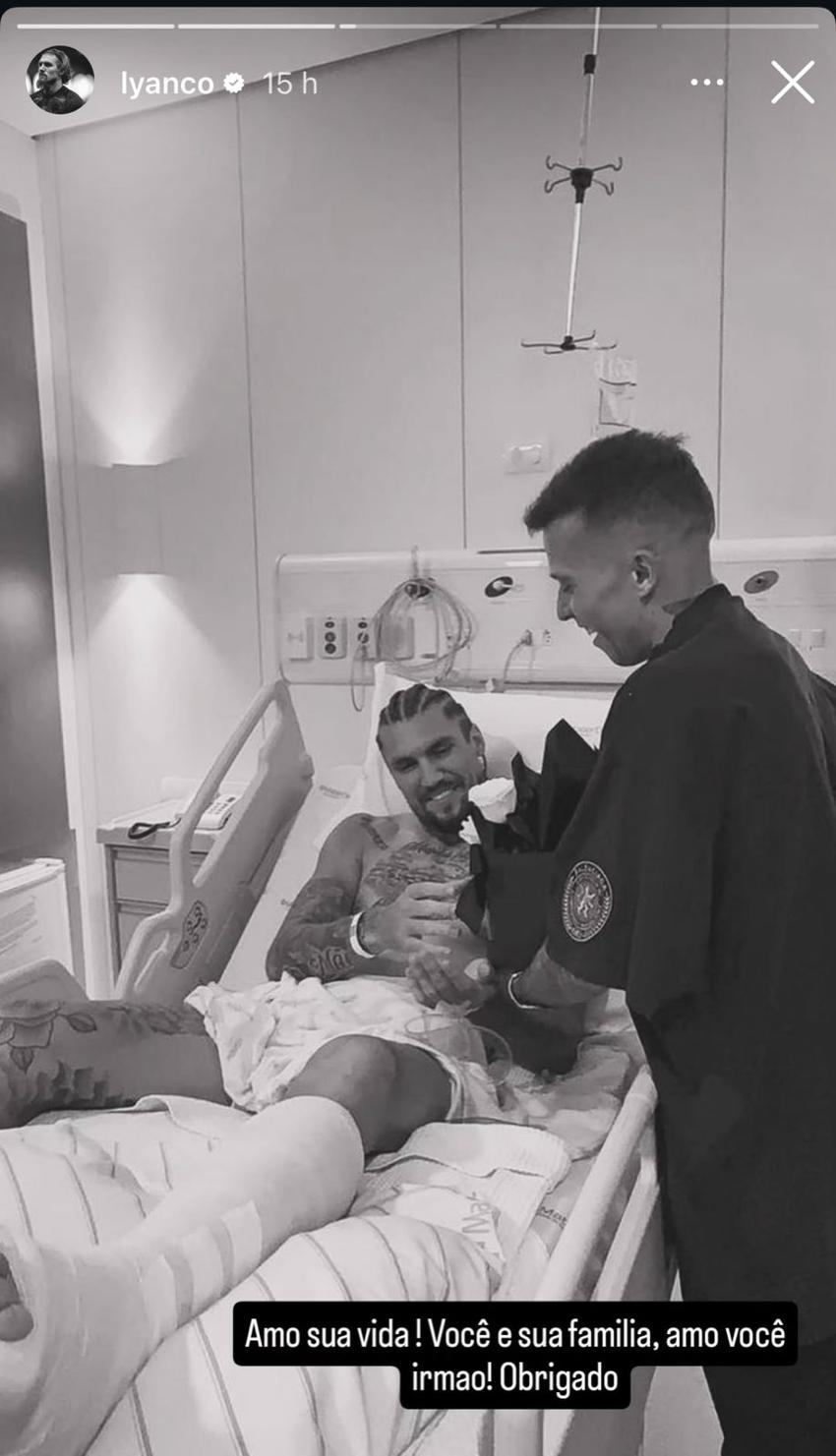 Lyanco recebe visita de Bernard (Reprodução)
