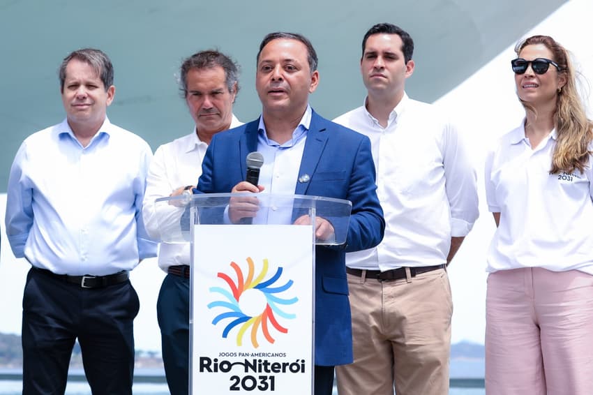 Rodrigo Neves, prefeito de Niterói, durante visita da Panam Sports a Niterói (Foto: Candidatura Rio-Niterói ao Pan 2031)