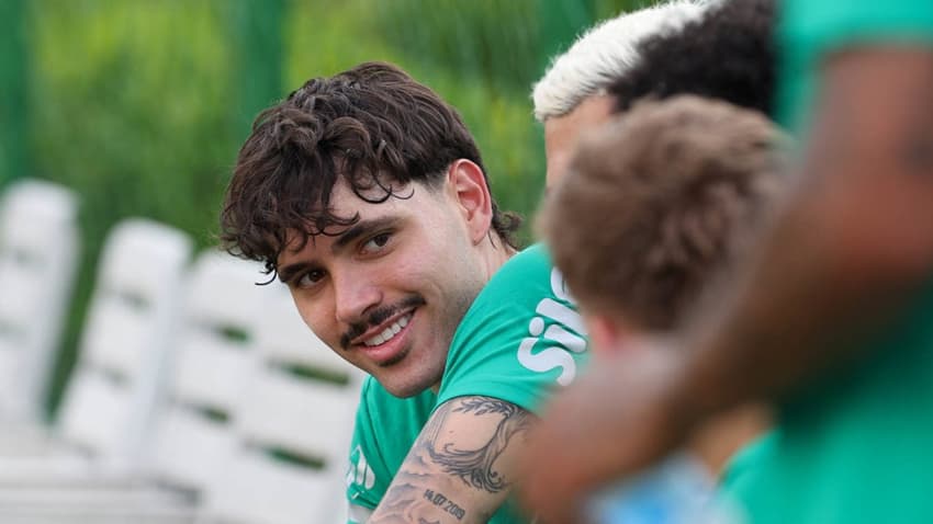 Mauricio, meio-campista do Palmeiras