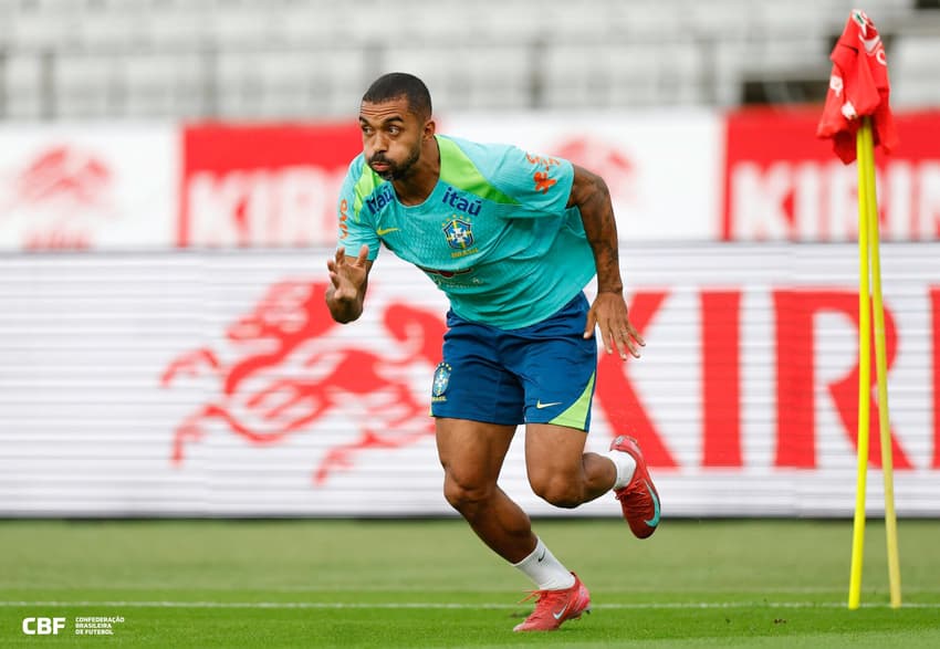 Paulo Henrique em treinamento com a Seleção Brasileira
