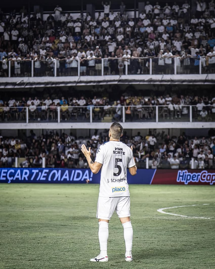 João Schmidt acumula 37 jogos com a camisa do Peixe. (Foto: Divulgação/ Santos FC)