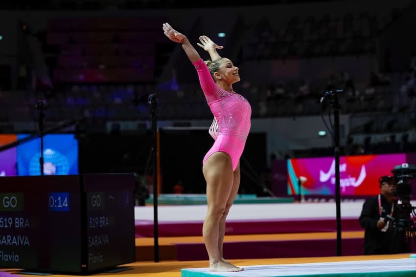 Flávia Saraiva garante top-4 na final da trave no Mundial de Ginâtica. (Foto: Melogym/ CBG)