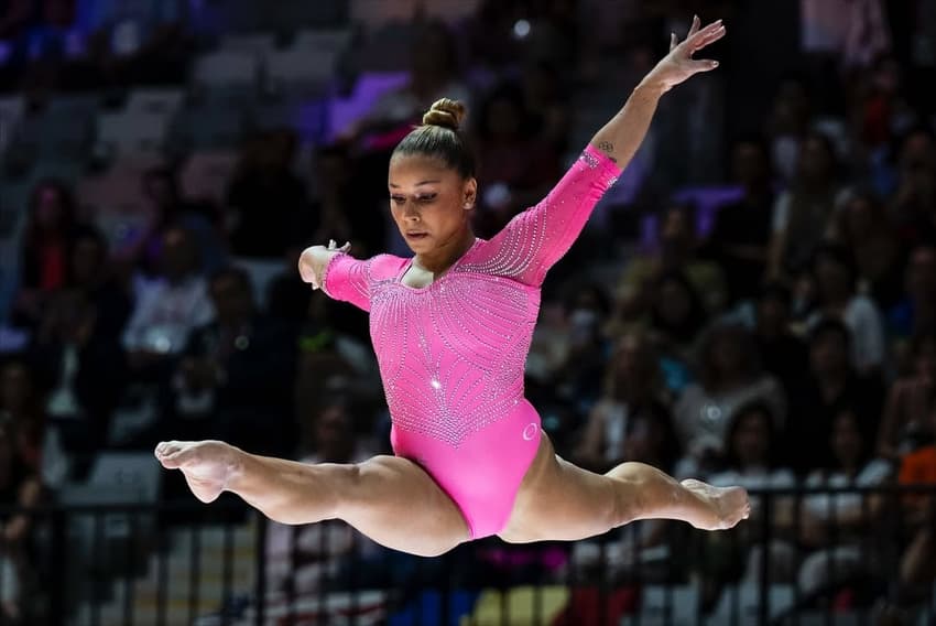 Flávia Saraiva garante top-4 na final da trave no Mundial de Ginâtica. (Foto: Melogym/ CBG)