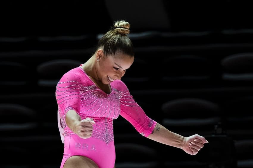 Flávia Saraiva garante top-4 na final da trave no Mundial de Ginâtica. (Foto: Melogym/ CBG)
