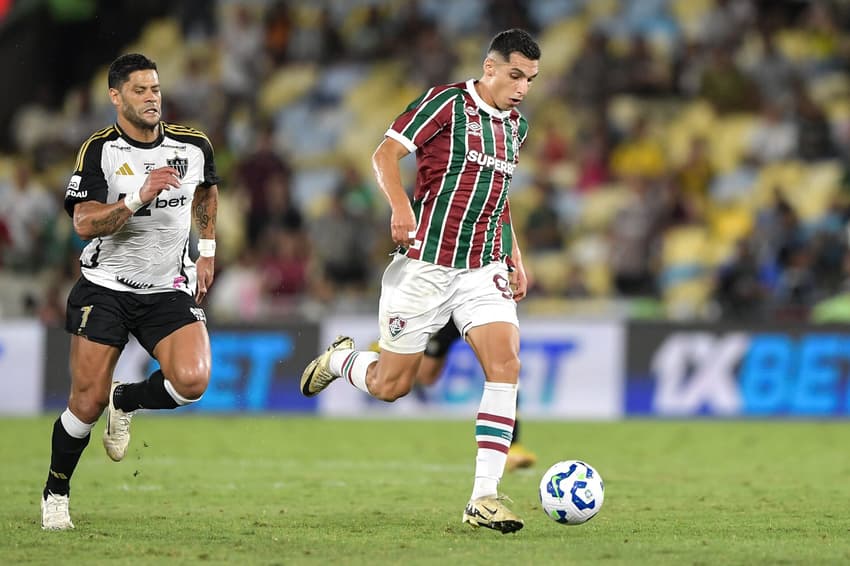 Serna Hulk Fluminense Atlético-MG
