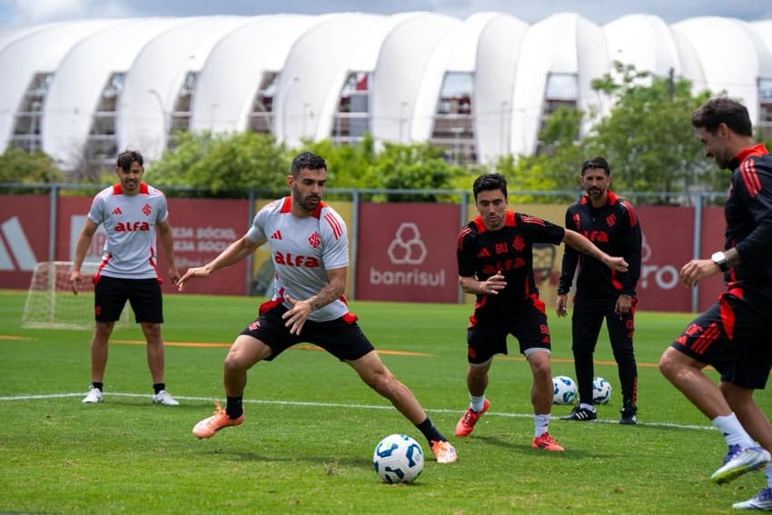 Treino do Internacional no CT Parque Gigante