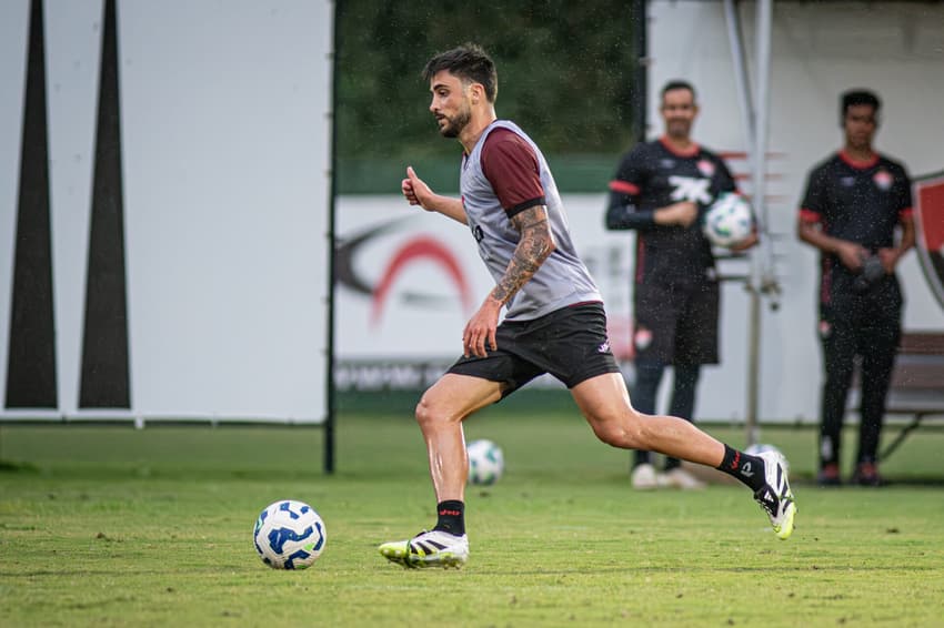 Rúben Ismael voltou a treinar pelo Vitória (Foto: Victor Ferreira / EC Vitória)