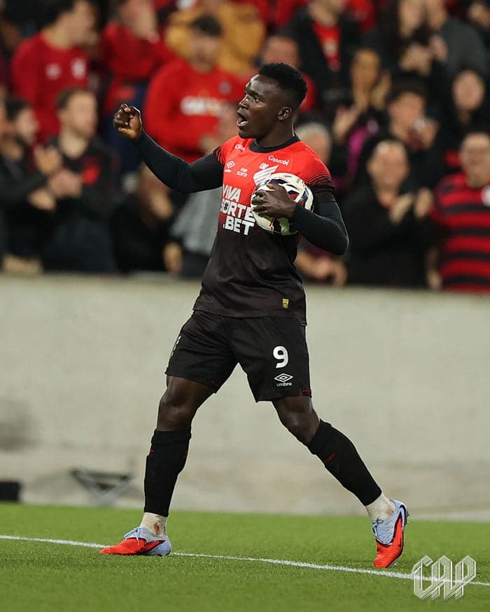 Viveros Athletico Avaí gol comemoração