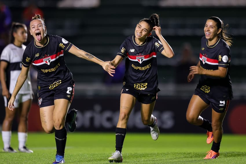 São Paulo comemora classificação às quartas da Libertadores Feminina. (Foto: Staff Images Woman/Conmebol)