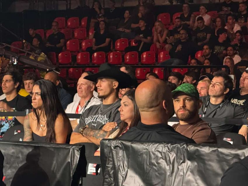 Norma Dumont, Marco Túlio e Jean Silva assistem ao UFC Rio (Foto: Anna Carolina Ramos)