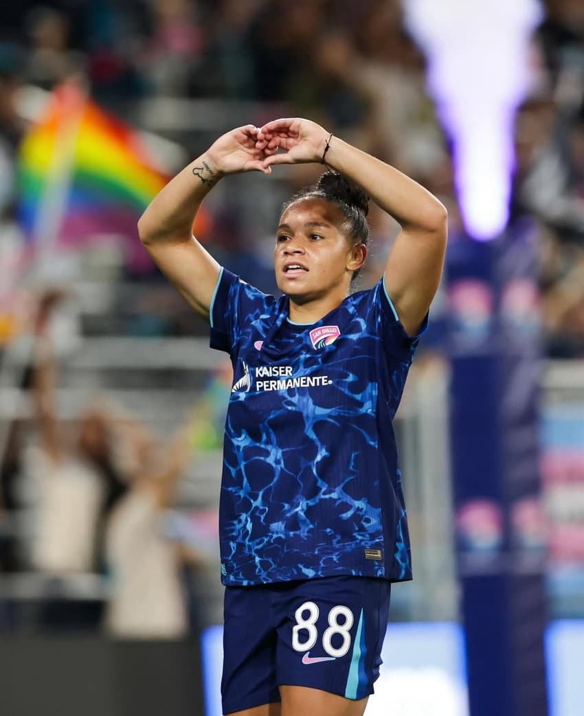 Dudinha comemora gol pelo San Diego Wave. (Foto: Divulgação / San Diego Wave)