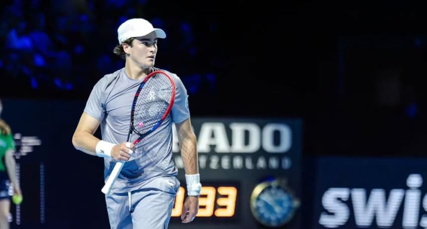 João Fonseca na vitória na estreia do ATP 500 da Basileia (Divulgação)