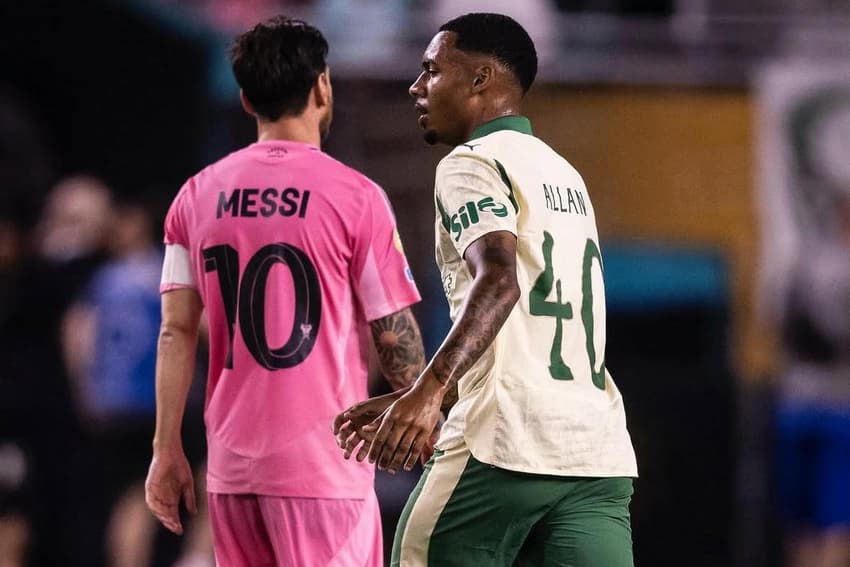 Allan, formado nas categorias de base do Palmeiras, durante partida contra o Inter Miami de Lionel Messi (Foto: Reprodução)